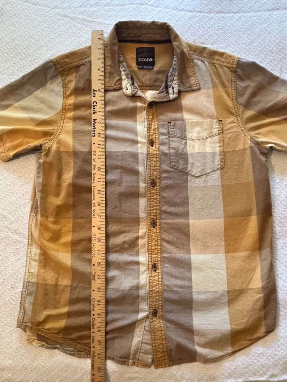 Prana mens medium short sleeve button down shirt yellow